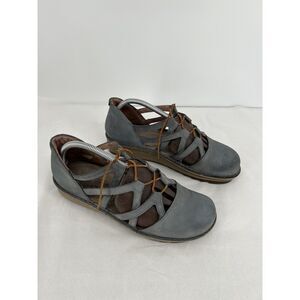 Naot Gray and Brown Women's Sandals